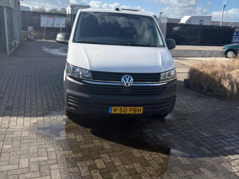 Volkswagen Transporter met trekhaak met trekhaak | 3 personen 